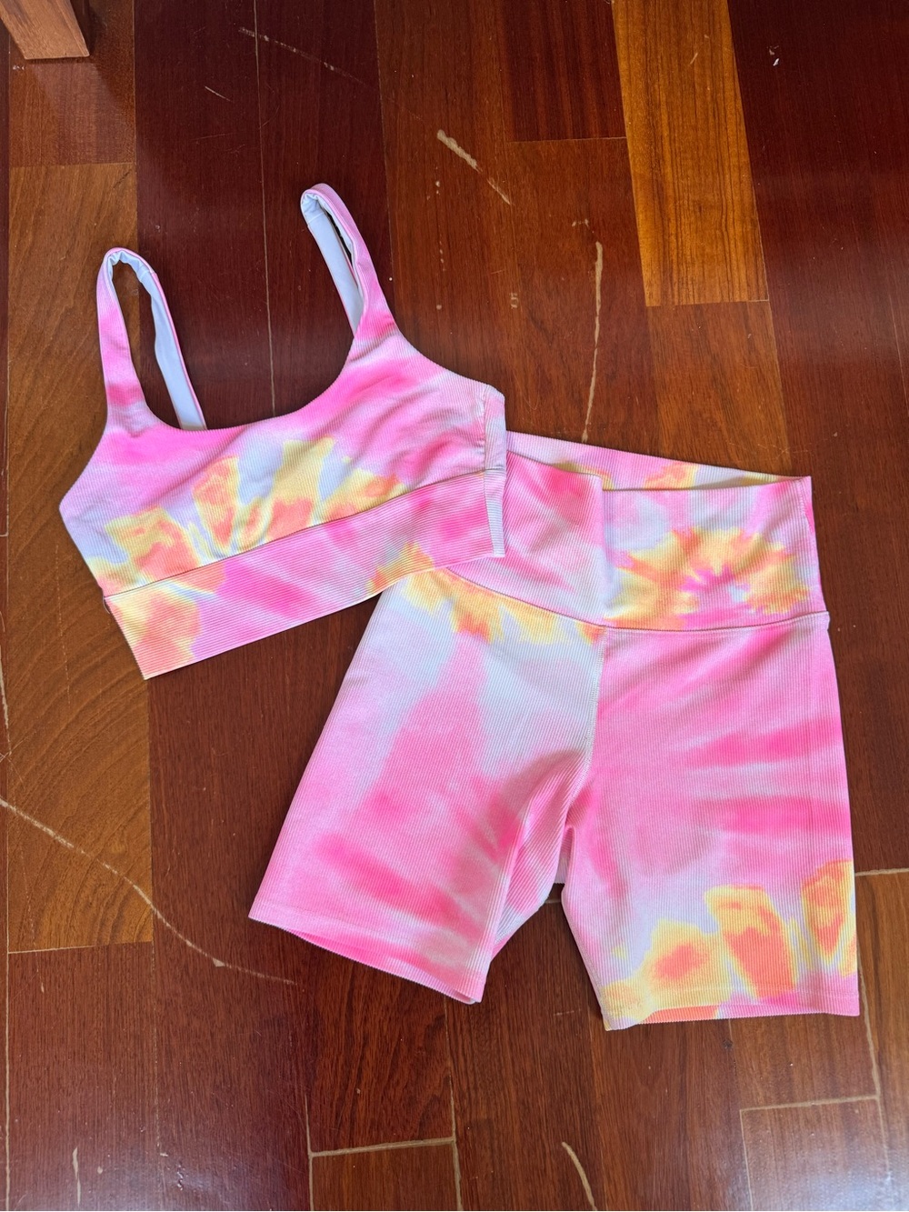 Beach Riot Ribbed Sunrise Tie Dye Activewear Set - Picture 2 of 3